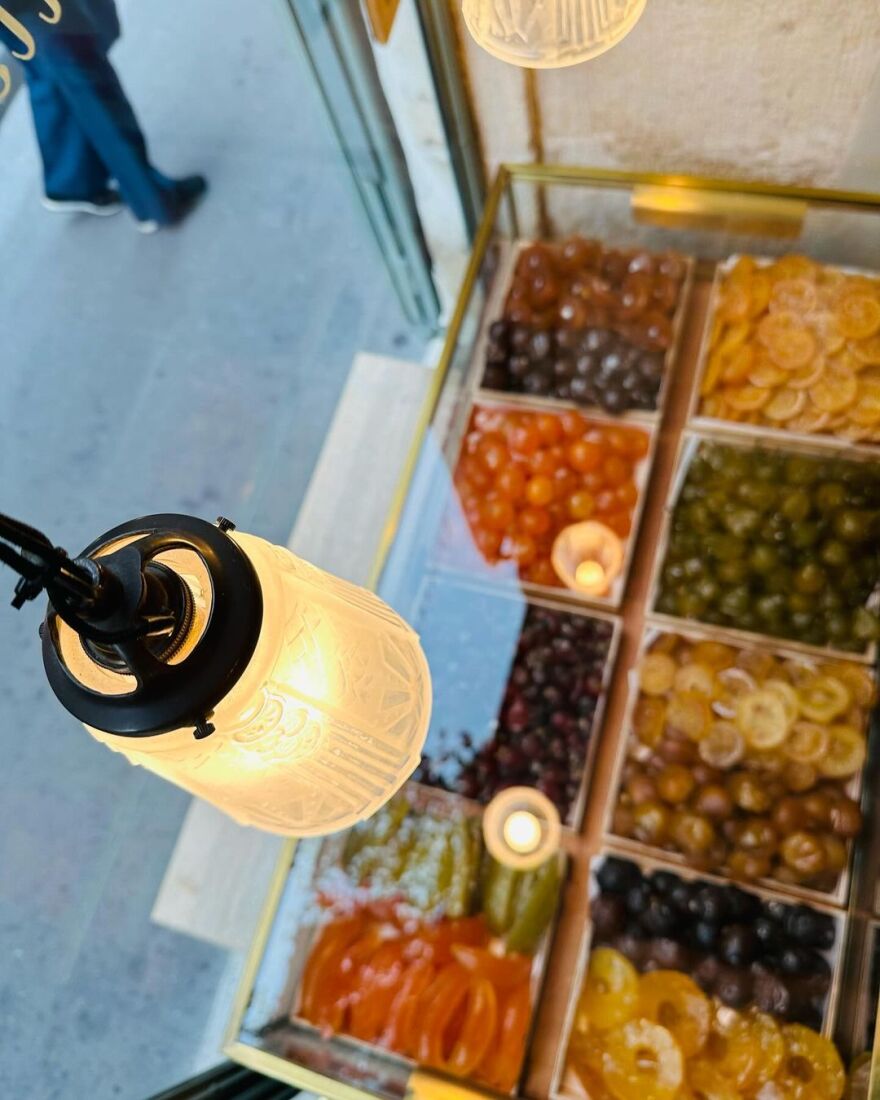 Σάνα Μαρίν: Από πρωθυπουργός... μοντέλο - «Επίδειξη» στιλ και χλιδής στο Παρίσι 