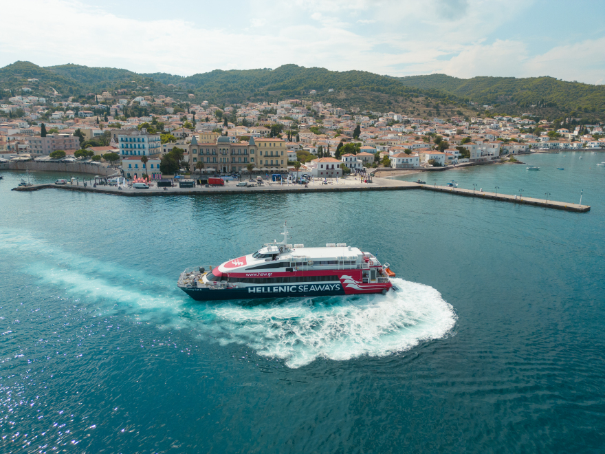 Ρεκόρ διαδρομών και συγκινήσεων στο 12ο  SPETSES MINI MARATHON