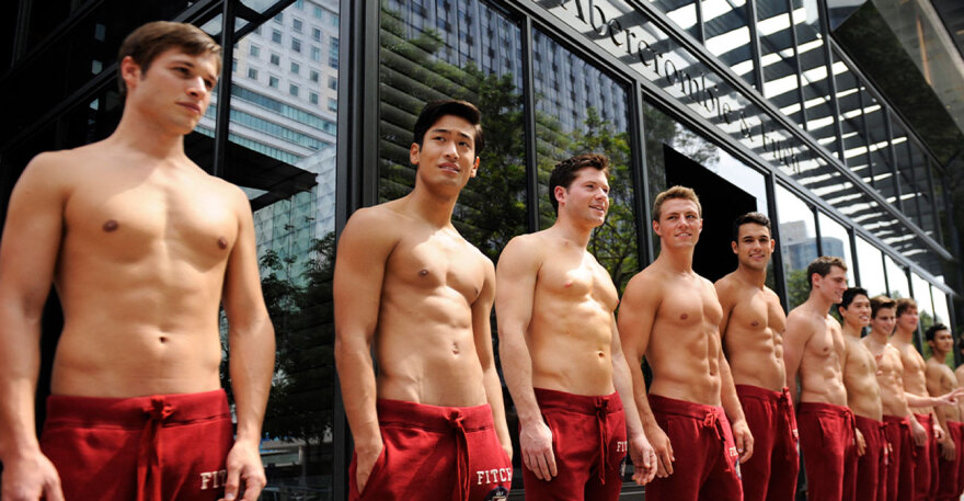 Στο εδώλιο ο πρώην CEO της Abercrombie & Fitch, κρίθηκε ότι μπορεί να δικαστεί αν και φέρεται να πάσχει από Αλτσχάιμερ