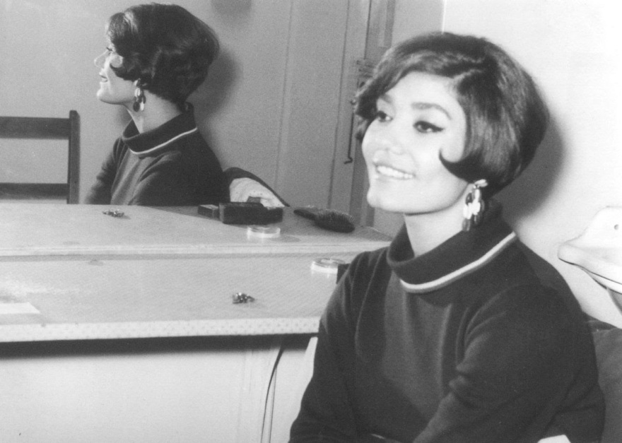 Οι Νύχτες που έγιναν μεσημέρια: Η βιογραφία της Μαρινέλλας από τον Γιάννη Ξανθούλη