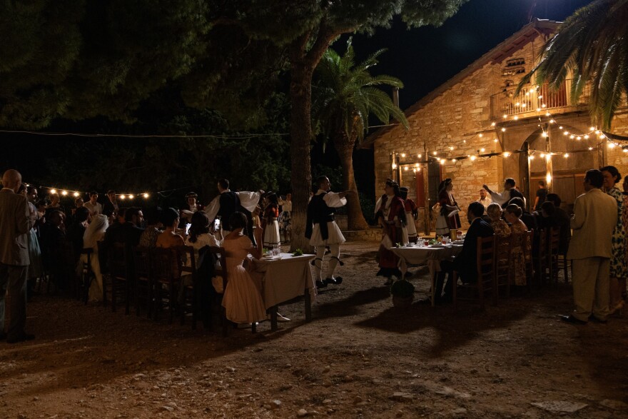 Το προξενιό της Ιουλίας: Ξεκινάει απόψε η νέα δραματική σειρά εποχής του Alpha 