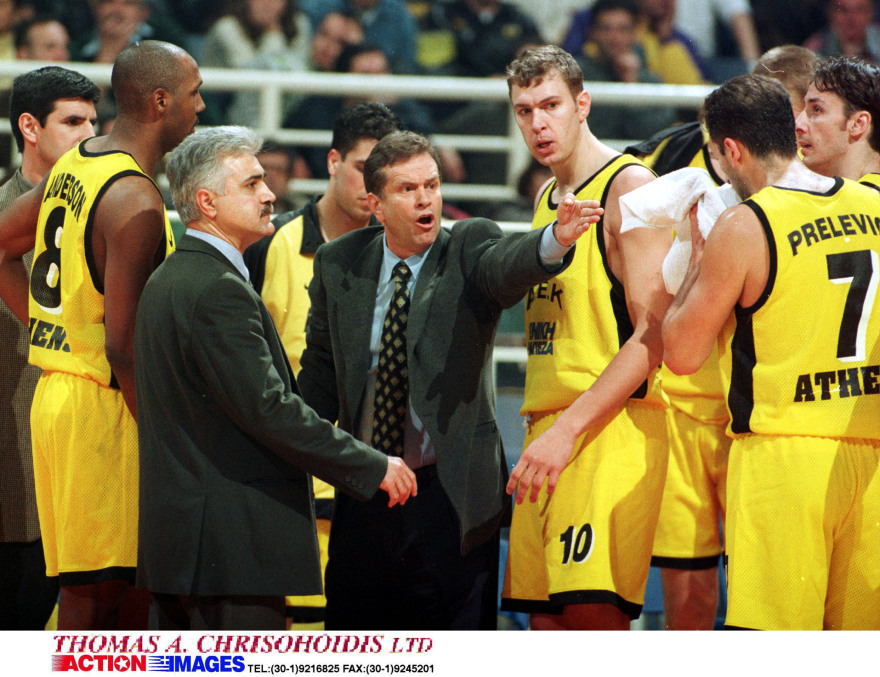 Γιάννης Ιωαννίδης: Ο «ξανθός άγιος» του ελληνικού μπάσκετ 