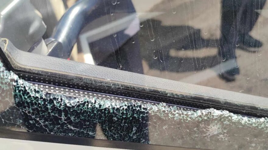 Κρήτη: Επιθέσεις με πέτρες σε λεωφορεία εν κινήσει στο Ηράκλειο