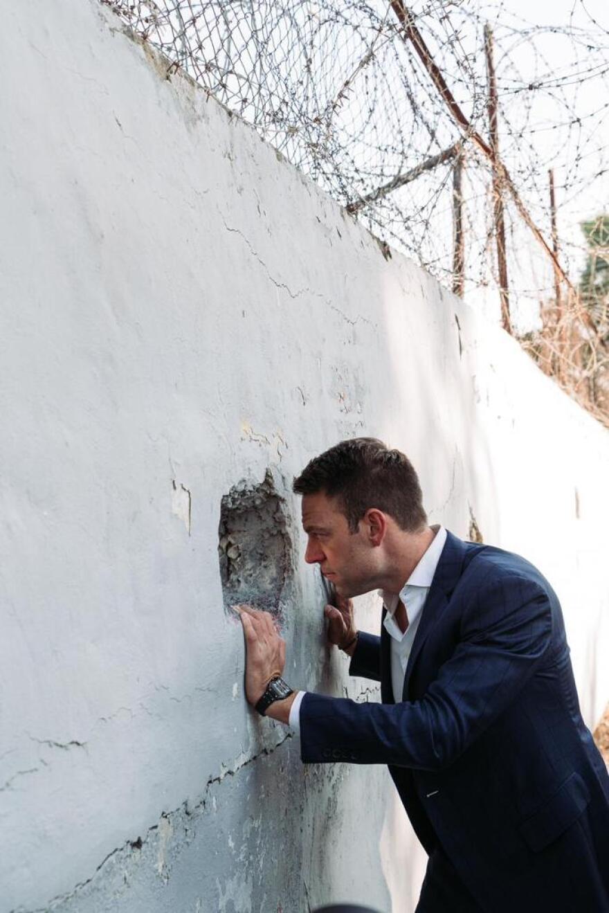 Στη Νεκρή Ζώνη ο Στέφανος Κασσελάκης - Φωτογραφίες