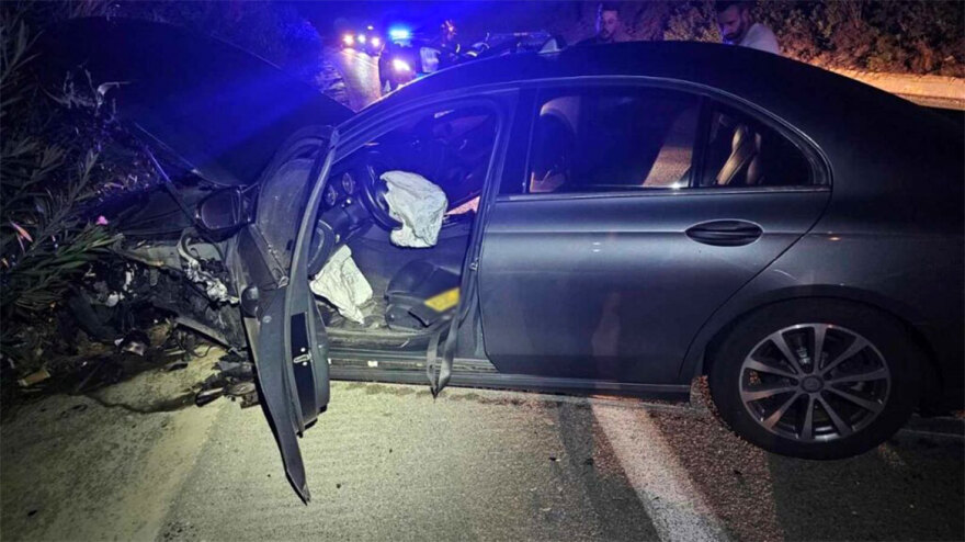 Ηράκλειο: Σφοδρή σύγκρουση αυτοκινήτων στον ΒΟΑΚ - Δύο γυναίκες εγκλωβίστηκαν, σοκάρουν οι εικόνες