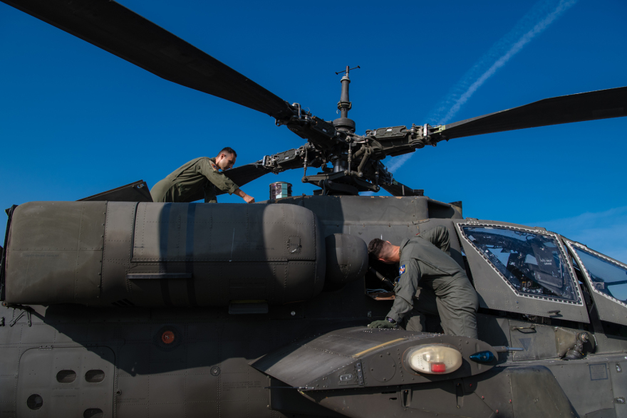 Δεκάδες ελικόπτερα στον αέρα: Το ΓΕΣ απαντά με την άσκηση «Πέλεκυς» στις φήμες για το Στεφανοβίκειο