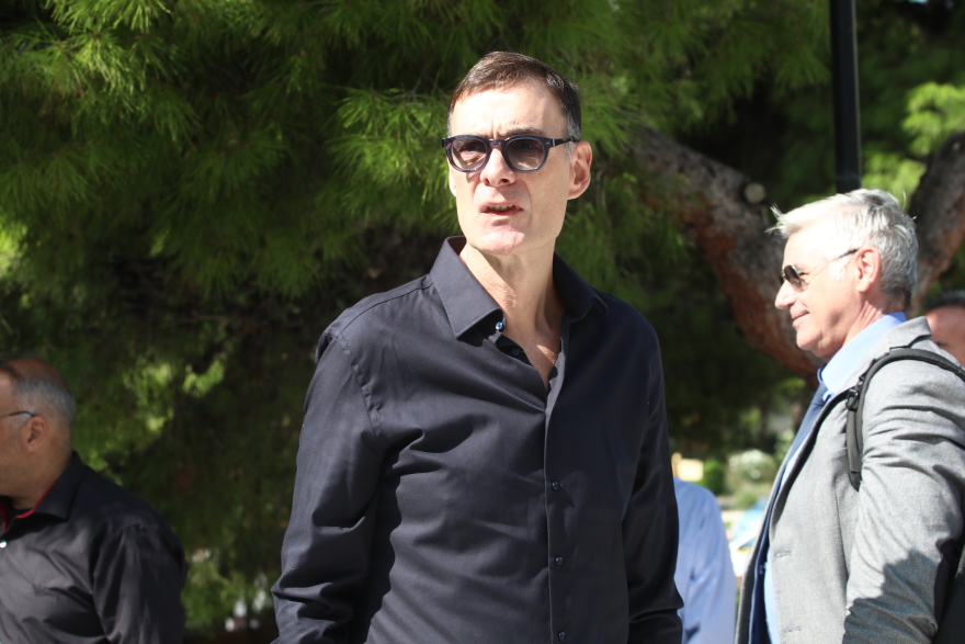 Γιάννης Ιωαννίδης: «Κοουτσάρα μου, το παιχνίδι δεν τελείωσε» - Συγκίνησε ο επικήδειος της κόρης του Γιάννη Ιωαννίδη