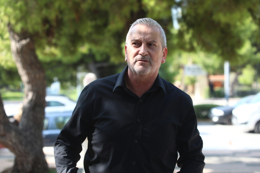 Γιάννης Ιωαννίδης: «Κοουτσάρα μου, το παιχνίδι δεν τελείωσε» - Συγκίνησε ο επικήδειος της κόρης του Γιάννη Ιωαννίδη