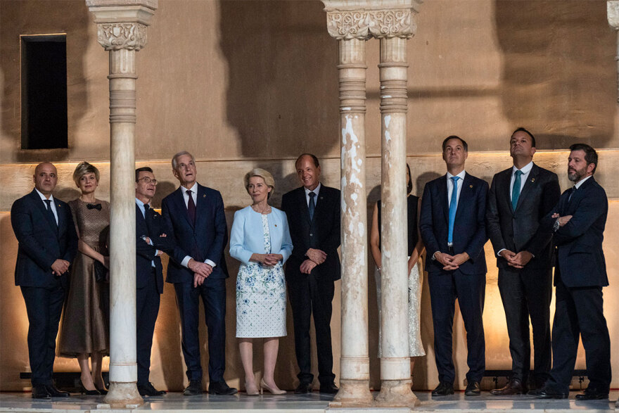 Σύνοδος Κορυφής στη Γρανάδα: Λαμπερές παρουσίες, χαμόγελα και πηγαδάκια στη δεξίωση παρά την… ασυμφωνία