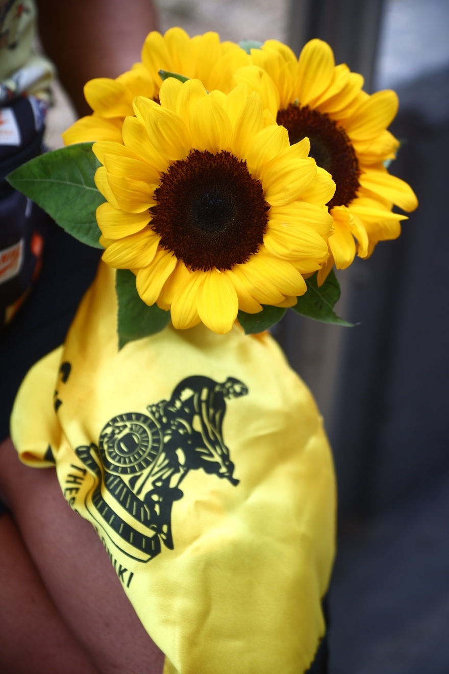 Γιάννης Ιωαννίδης: Το τελευταίο αντίο στον «ξανθό» - Αποθέωση στο «Αλεξάνδρειο» - Βίντεο και φωτογραφίες