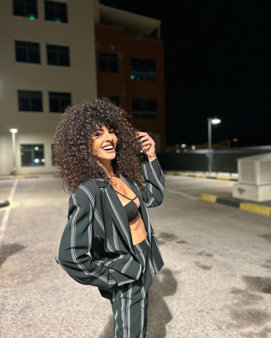 Μαρία Σολωμού: Με κοστούμι στο Instagram η ηθοποιός - Δείτε φωτογραφίες