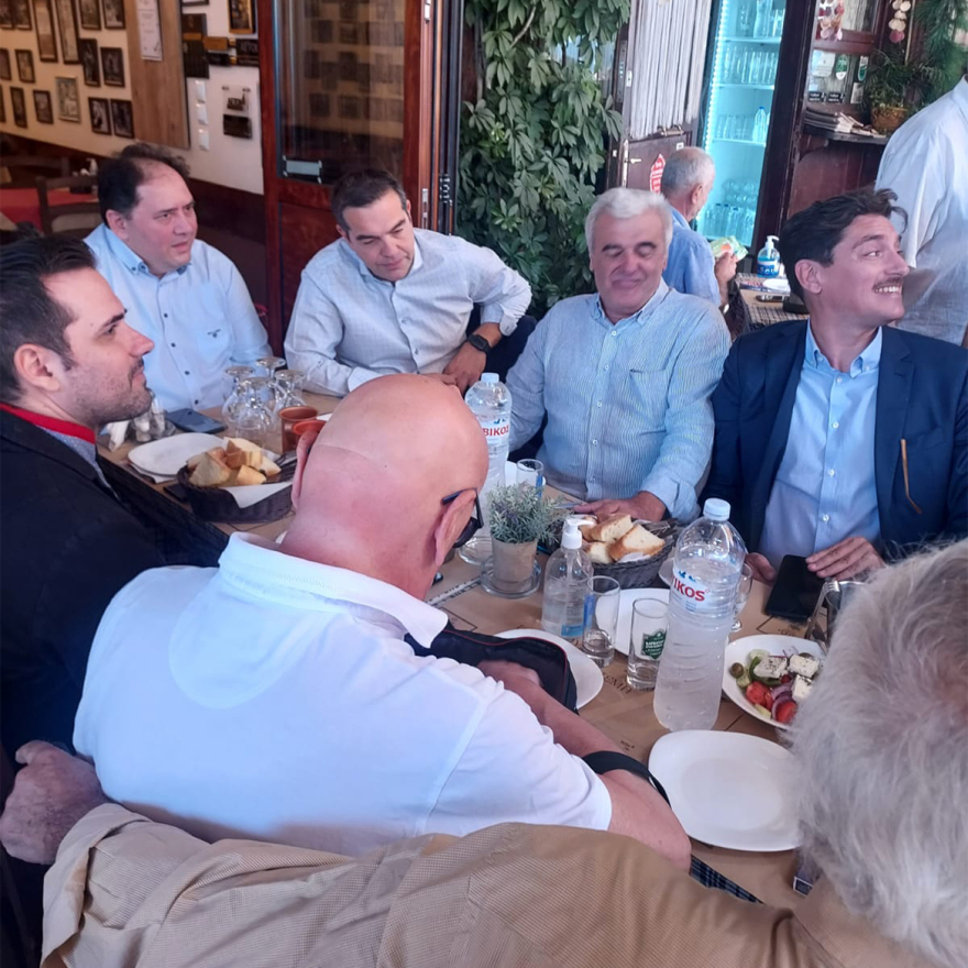 Στον Πειραιά ο Αλέξης Τσίπρας - Δείτε φωτογραφίες και βίντεο