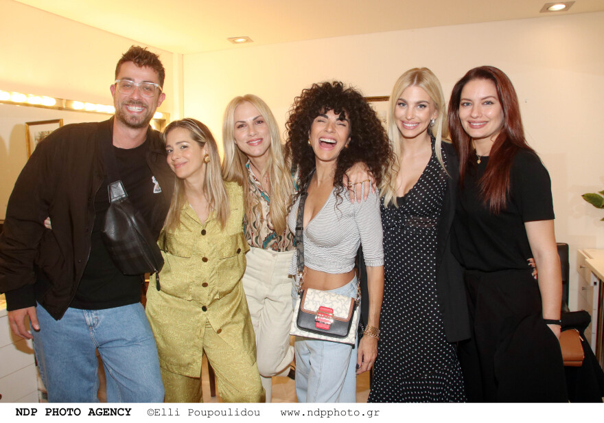 Μαρία Σολωμού: Στη συναυλία της Νατάσσας Μποφίλου η ηθοποιός - Δείτε τις φωτογραφίες