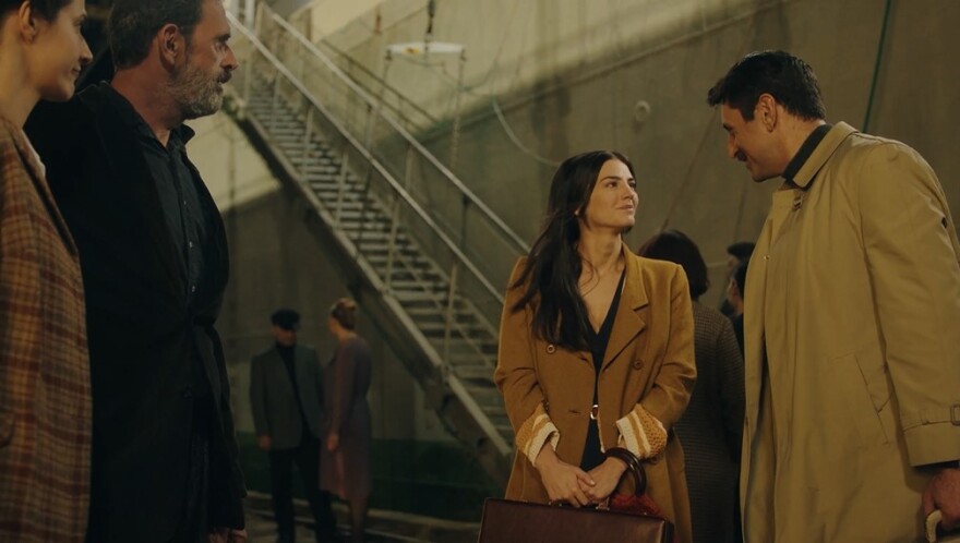 To Nαυάγιο: Οι προσπάθειες του καπετάν Στελή να αποτρέψει την αναχώρηση του «Φοίνικα» πέφτουν στο κενό