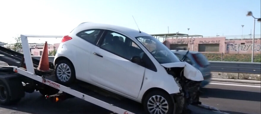 Κίνηση στους δρόμους: Καραμπόλα τριών αυτοκινήτων στη λεωφόρο Ποσειδώνος - Πού συνεχίζονται οι καθυστερήσεις