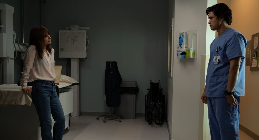 Νάταλι Πόρτμαν - Τζούλιαν Μουρ: Πότε θα προβληθεί στην Ελλάδα η νέα τους ταινία «May December»