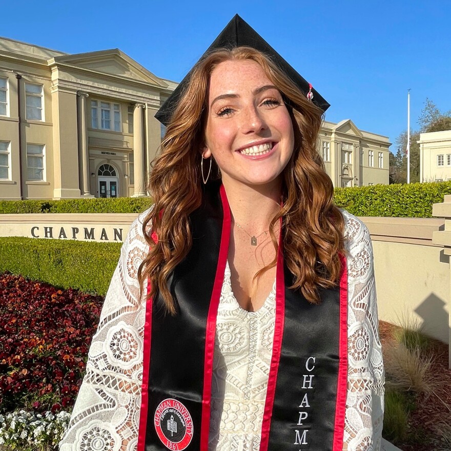 Πόλεμος στο Ισραήλ: Ποια είναι η δημοσιογράφος που κάλυψε τη φρίκη στο κιμπούτς Κφαρ Αζά