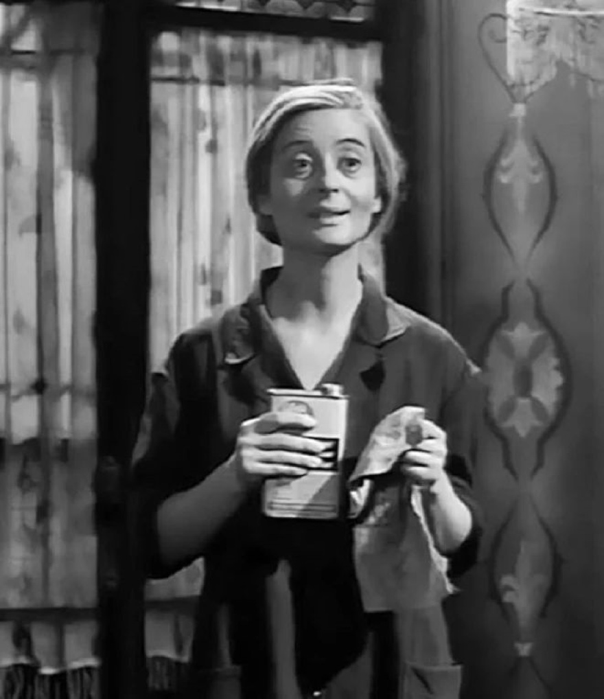 Ηρώ Κυριακάκη: H εμβληματική «Κατερίνα» από τα Κόκκινα Φανάρια επισκέφτηκε το ΣΕΗ στα 91 της χρόνια