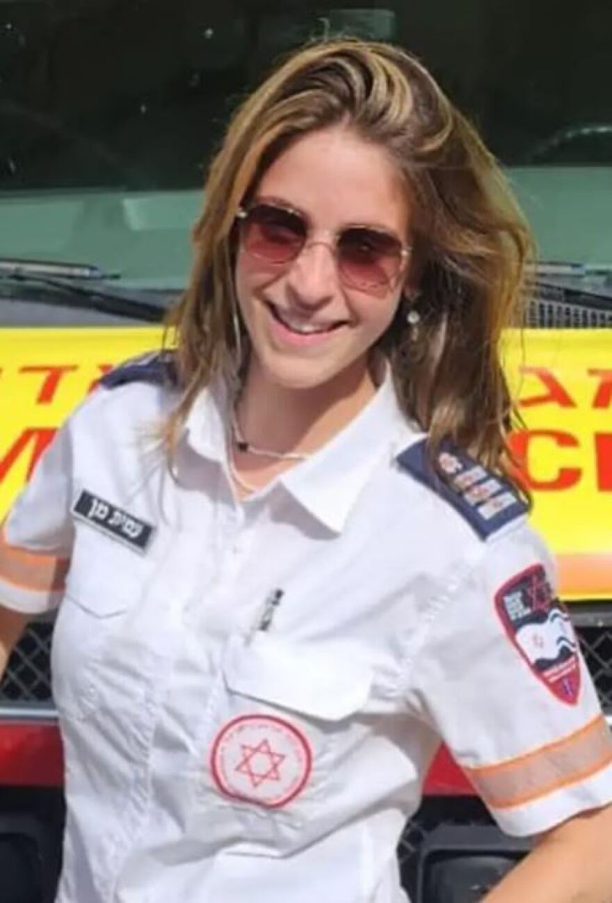  Πόλεμος στο Ισραήλ: Η ιστορία της 22χρονης νοσηλεύτριας Αμίτ που δολοφονήθηκε από τη Χαμάς