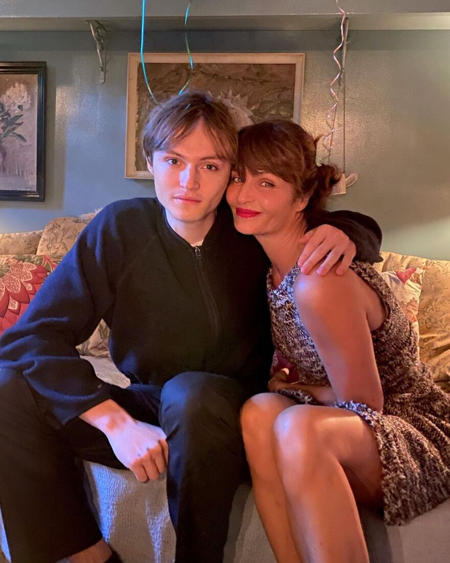 Έλενα Κρίστενσεν στον γιο της: Δεν θα μπορούσα να τα καταφέρω το ίδιο χωρίς εσένα