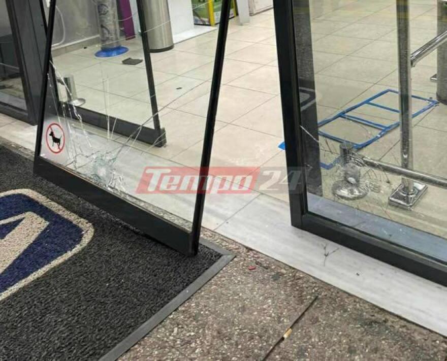 Αίγιο: Άγριο πιστολίδι μεταξύ ληστών και αστυνομικών - Παραμένουν ασύλληπτοι