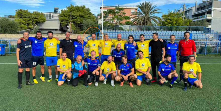 ΣΥΡΙΖΑ: Έπαιξε μπάλα με την ομάδα της «Αυγής» ο Κασσελάκης - Δείτε φωτογραφίες