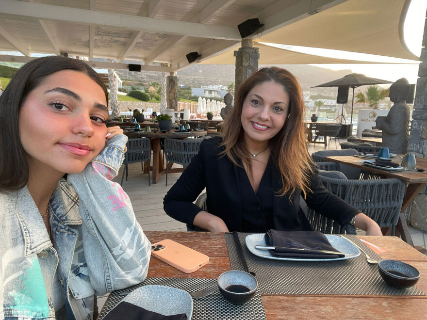 «Μαμά, δεν ήξερα ότι υπάρχει τόση σκληρότητα» - Η ιστορία της 19χρονης Όμι που γύρισε από την Κρήτη για να καταταγεί στο Ισραήλ