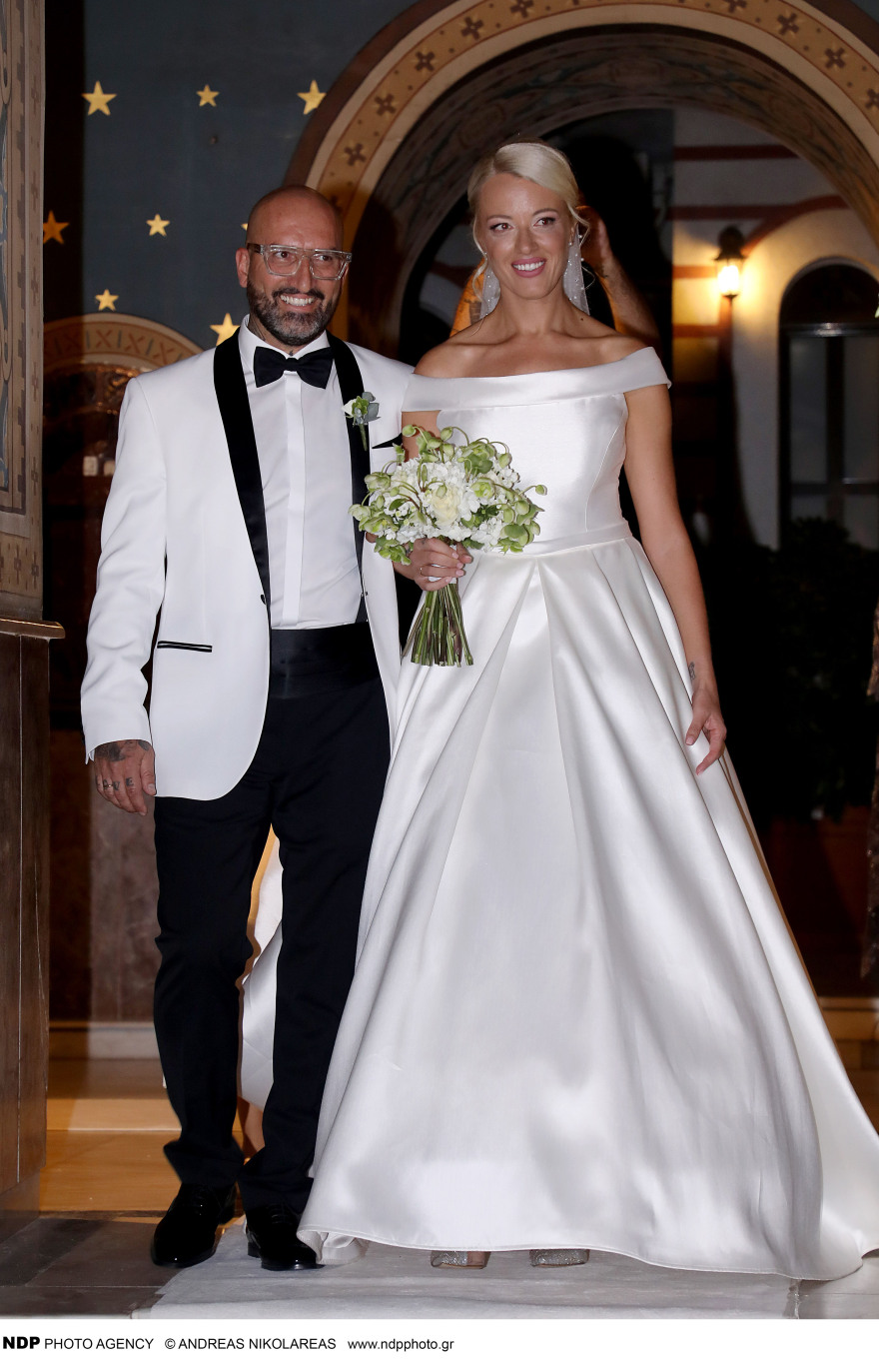 Ισορροπιστής: Παντρεύτηκε ο ράπερ - Δείτε φωτογραφίες