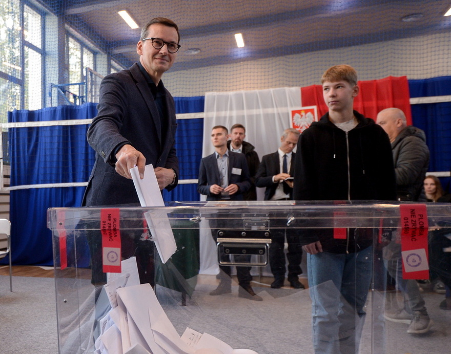 Εκλογές στην Πολωνία: Το αποτέλεσμα της κάλπης θα κρίνει σε μεγάλο βαθμό την πολιτική ατζέντα της ΕΕ