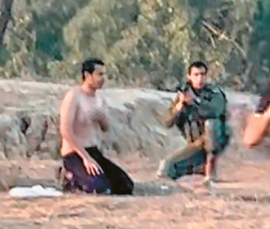 Αυτοψία στον χώρο του αιματοβαμμένου φεστιβάλ στο Ισραήλ: «Παντού γύρω μας μυρωδιά θανάτου» 