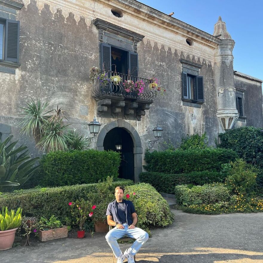 Κωνσταντίνος Αργυρός: Στη Σικελία ο τραγουδιστής - Δείτε φωτογραφίες