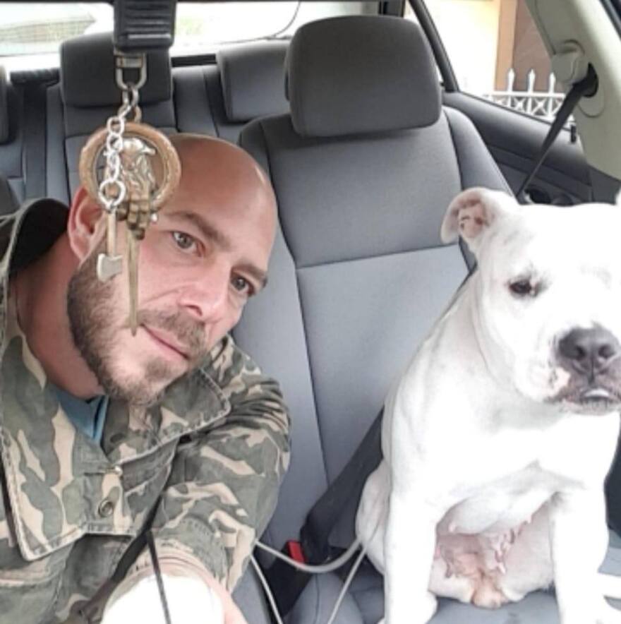 Πέραμα: «Δεν είμαι το κτήνος που λένε, δεν χτυπούσα το σκυλί αλλά το πάτωμα» λέει ο 38χρονος