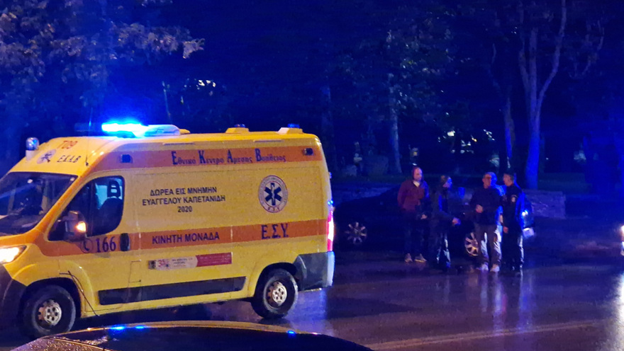 Θεσσαλονίκη: Αυτοκίνητο παρέσυρε και τραυμάτισε σοβαρά 55χρονο - Βίντεο και φωτογραφίες 