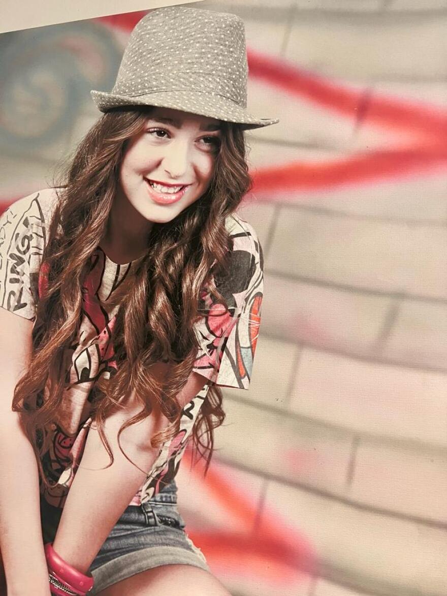 Πόλεμος στο Ισραήλ - Η οικογένεια της Έντεν Μπεν Ρουμπί μιλάει στο protothema.gr: Το στίγμα του κινητού της οδήγησε τον πατέρα της σε έναν σωρό από πτώματα...