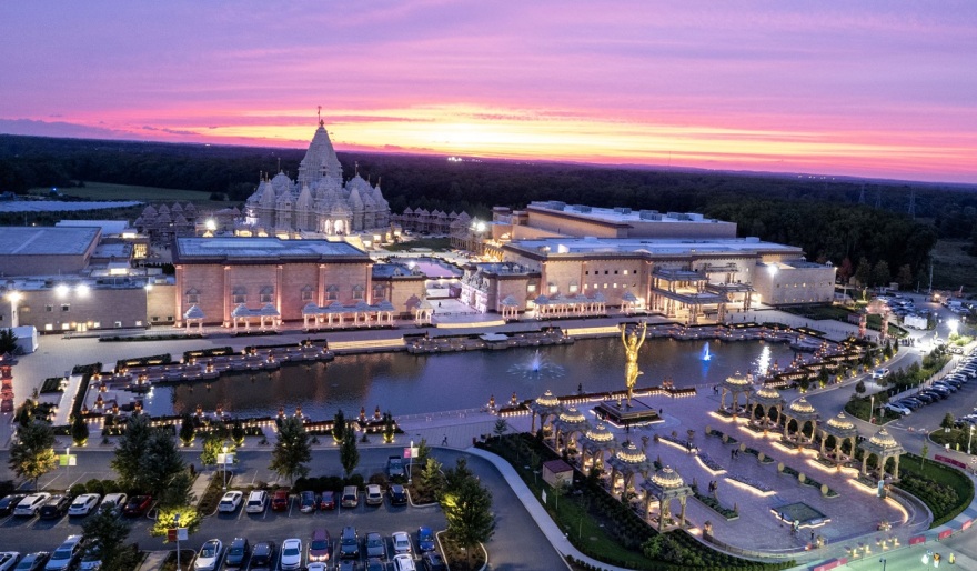 ΗΠΑ: Ο μεγαλύτερος ινδουιστικός ναός στον κόσμο φτιάχτηκε σε 180 στρέμματα στο Νιού Τζέρσεϊ – Δείτε βίντεο