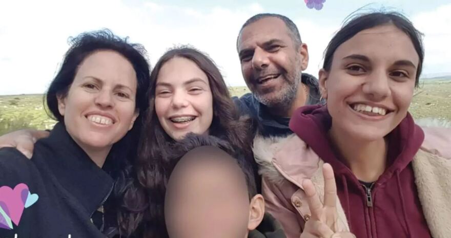 Πόλεμος στο Ισραήλ: Ράγισαν καρδιές στο «αντίο» 12χρονου που έχασε πατέρα, μητέρα και αδερφές από την επίθεση της Χαμάς