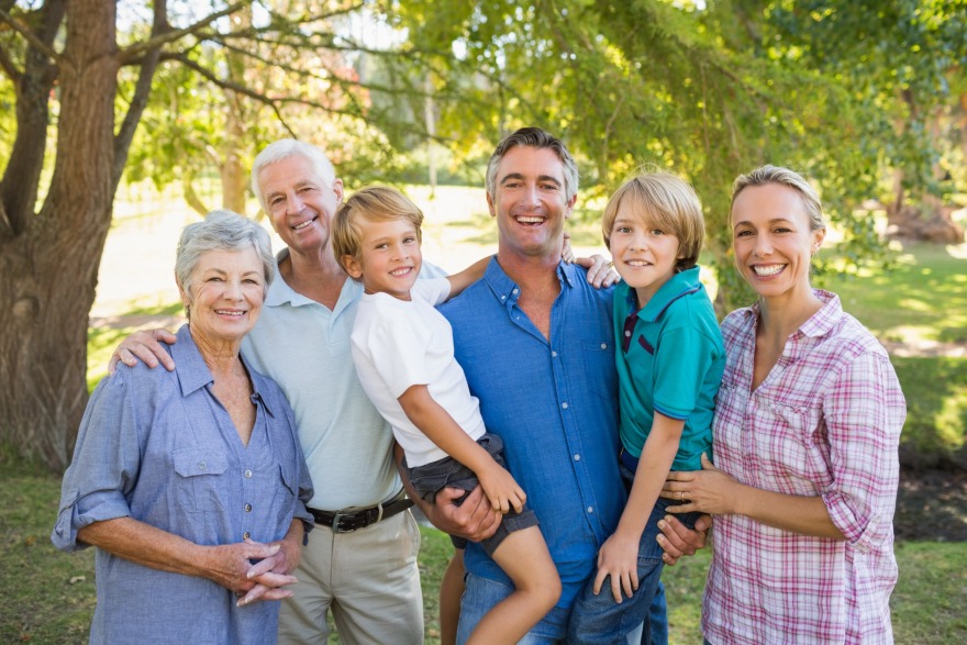 Σημαντική μείωση των γεννήσεων το 2022: Το δημογραφικό ως ένα μεγάλο ελληνικό πρόβλημα