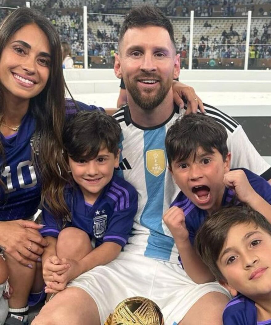 Λιονέλ Μέσι: Οι φωτογραφίες με την Αντονέλα από όταν ήταν έφηβοι