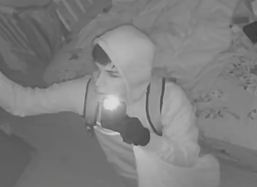 Γιάννης Καλλιάνος: Έπεσε θύμα διάρρηξης - Το βίντεο των 15 λεπτών και το μήνυμα στον διαρρήκτη