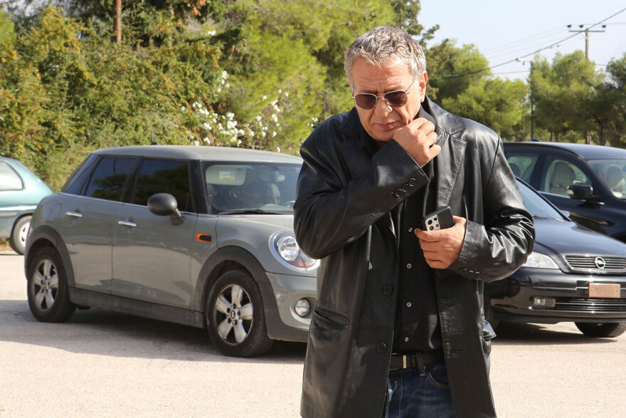 Αίας Μανθόπουλος: Συντετριμμένοι φίλοι και συγγενείς στην κηδεία του