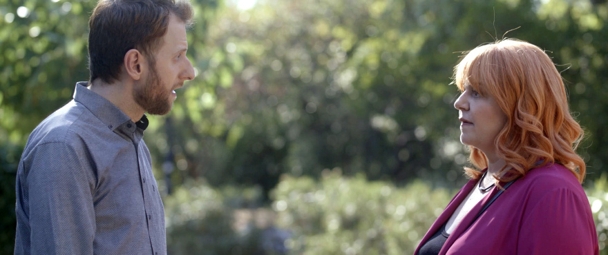 Κάνε ότι κοιμάσαι: Ποιοι κρύβονται πίσω από την απόπειρα δολοφονίας της Καμβύση και τον πυροβολισμό του Λημνιού