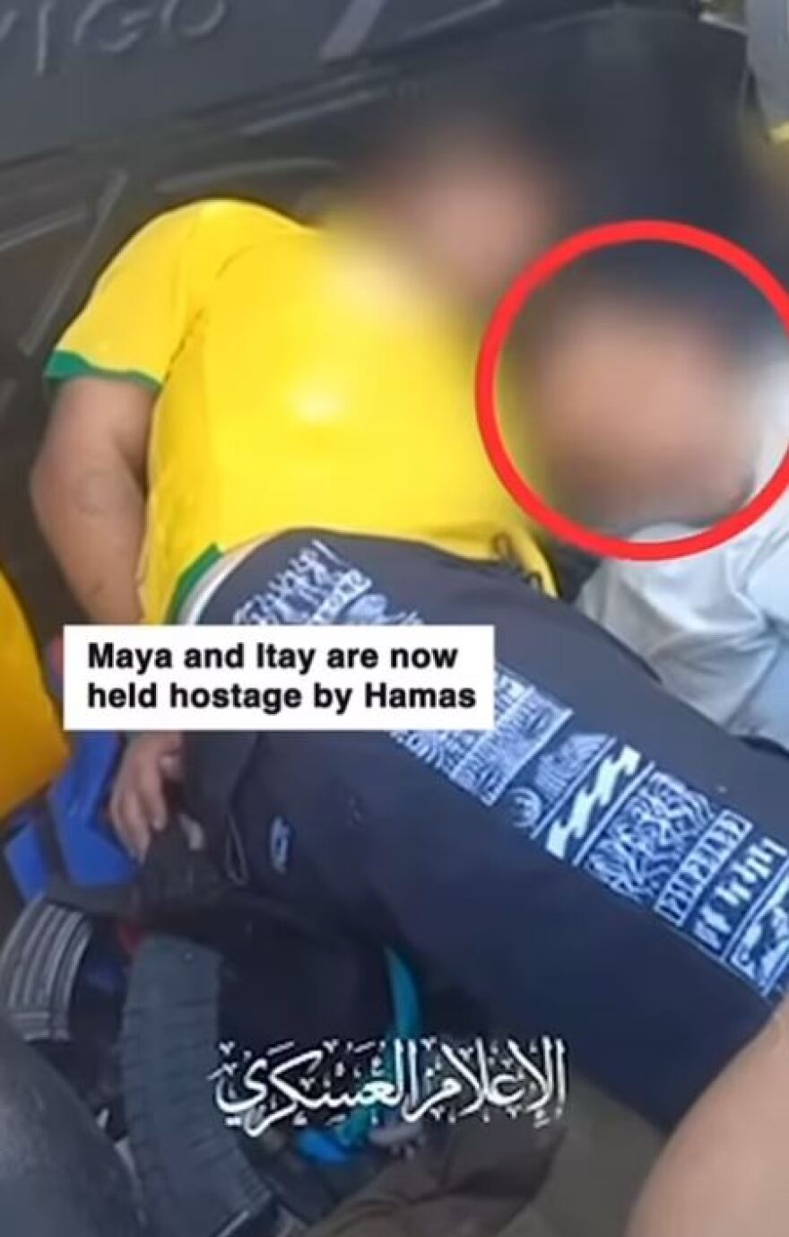 Πόλεμος στο Ισραήλ: Τα δάκρυα της 21χρονης Μάγια και της οικογένειάς της μετά από 50 ημέρες ομηρίας από τη Χαμάς