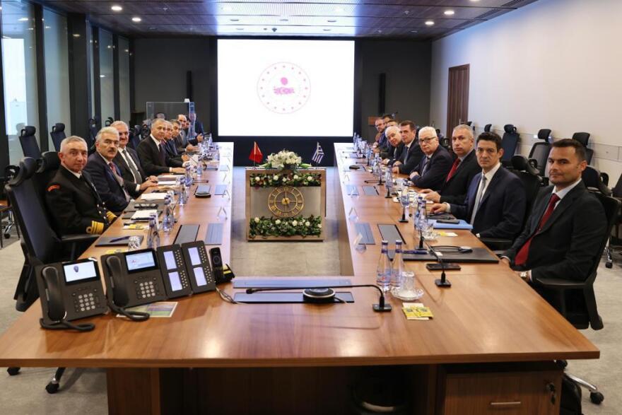 Συνάντηση Καιρίδη - Τούρκου υπουργού Εσωτερικών: Τι συζήτησαν για το μεταναστευτικό