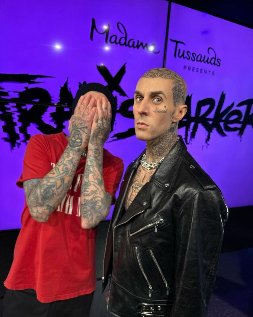 Τράβις Μπάρκερ: Προσπάθησε να «πνίξει» το κέρινο ομοίωμά του στο Μαντάμ Τισό