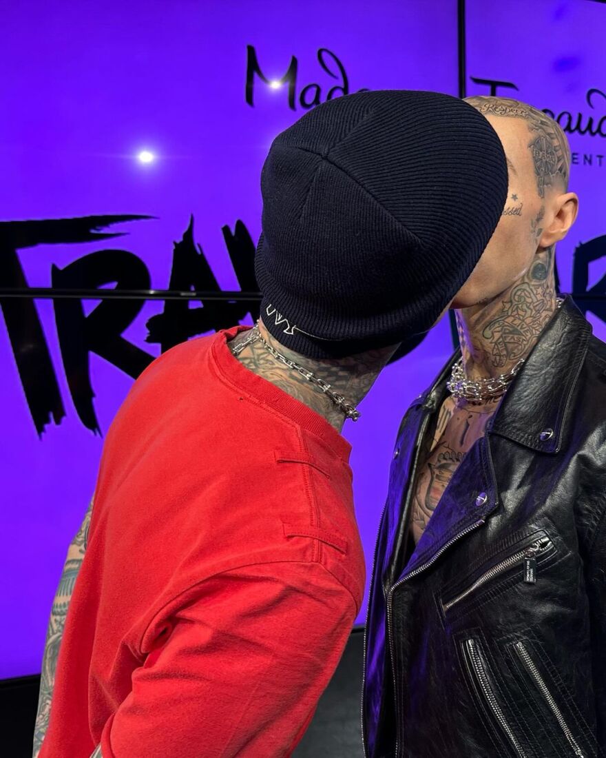 Τράβις Μπάρκερ: Προσπάθησε να «πνίξει» το κέρινο ομοίωμά του στο Μαντάμ Τισό