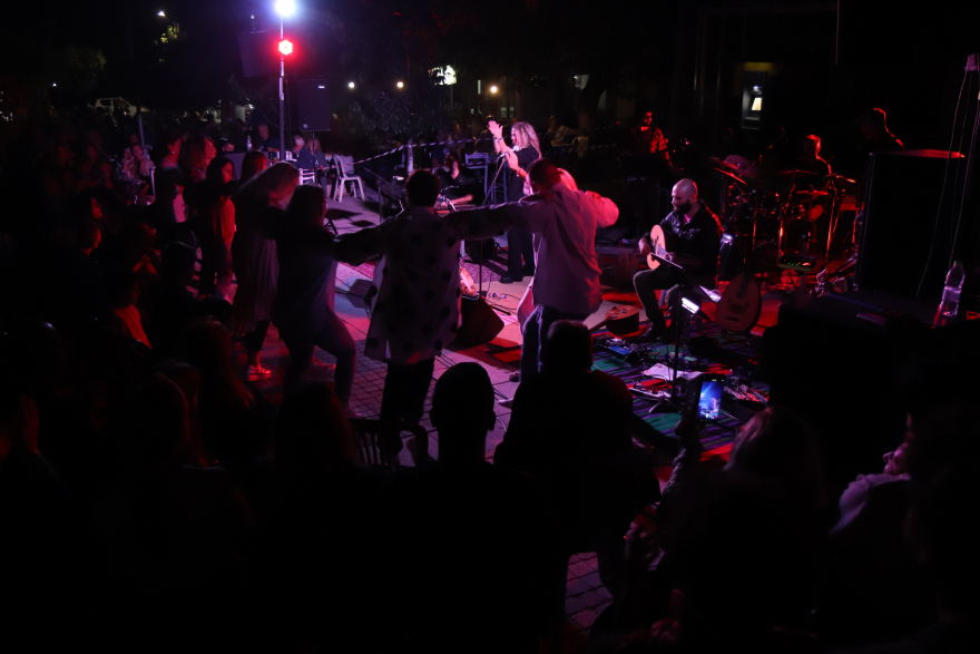 Βόρεια Εύβοια: Η καρδιά του πολιτισμού χτύπησε δυνατά - Νότα αισιοδοξίας η συναυλία της Ελένης Τσαλιγοπούλου - Φωτογραφίες