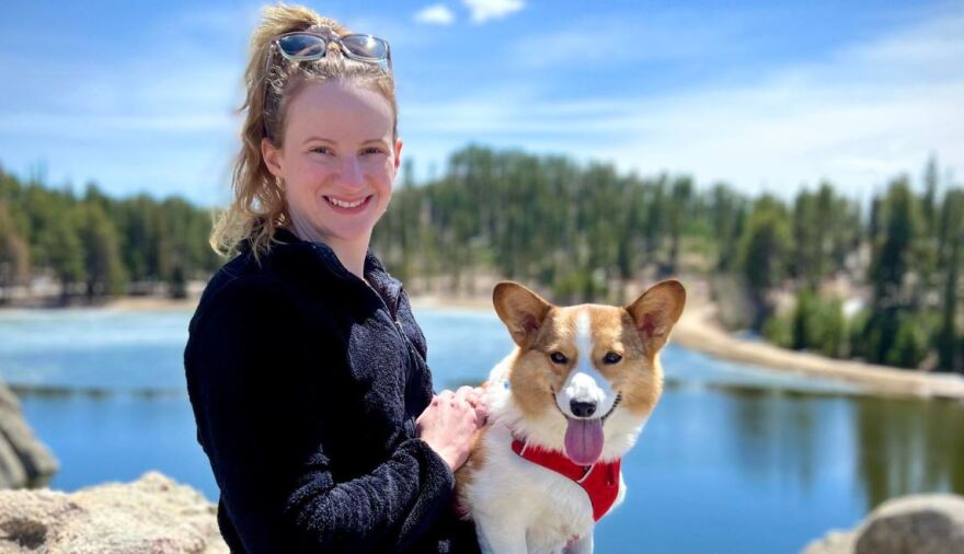 ΗΠΑ: Γιατρός δηλητηρίασε την 32χρονη σύζυγό του με κολχικίνη για να πάρει $500.000 από την ασφάλειά της