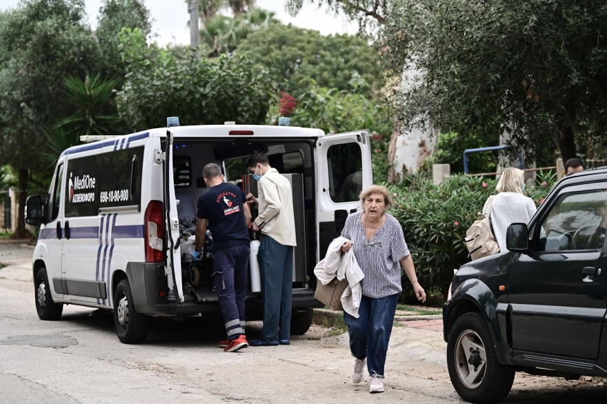 Λεωφόρος Ποσειδώνος: Η στιγμή της εξουδετέρωσης της βόμβας του Β΄ Παγκοσμίου Πολέμου