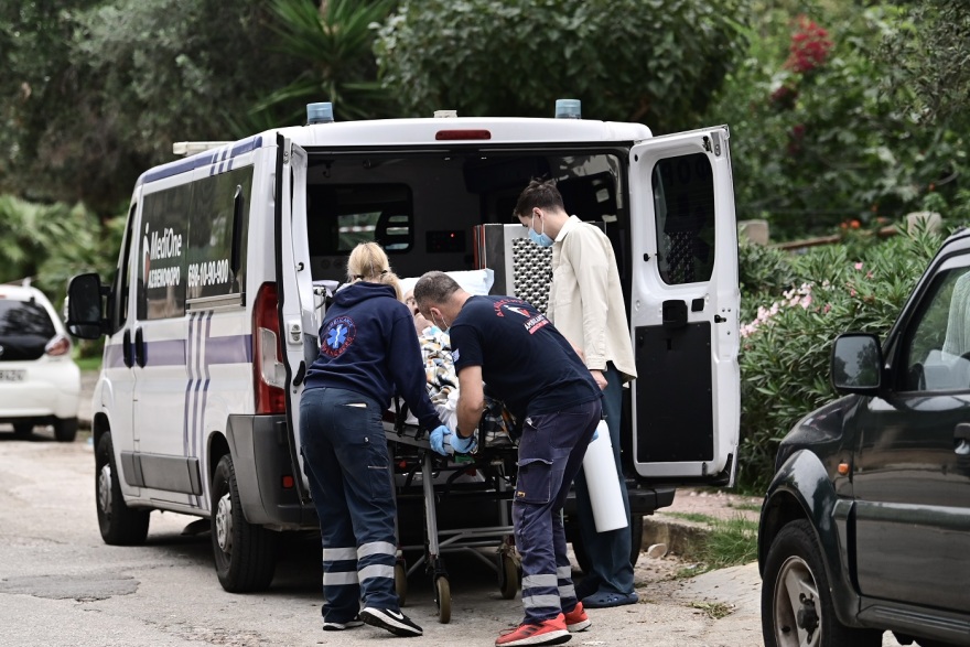 Λεωφόρος Ποσειδώνος: Η στιγμή της εξουδετέρωσης της βόμβας του Β΄ Παγκοσμίου Πολέμου