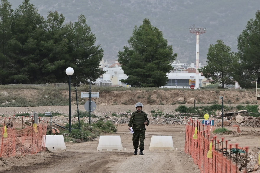 Λεωφόρος Ποσειδώνος: Η στιγμή της εξουδετέρωσης της βόμβας του Β΄ Παγκοσμίου Πολέμου